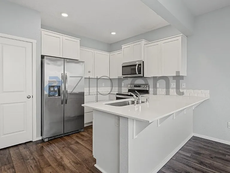 1404 SW 5th St — Photo 5
