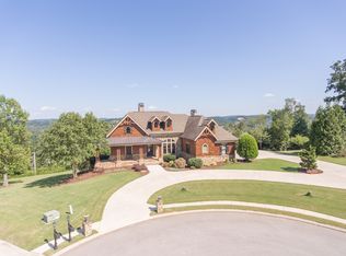 310 The Pointe Dr, Ringgold, GA 30736