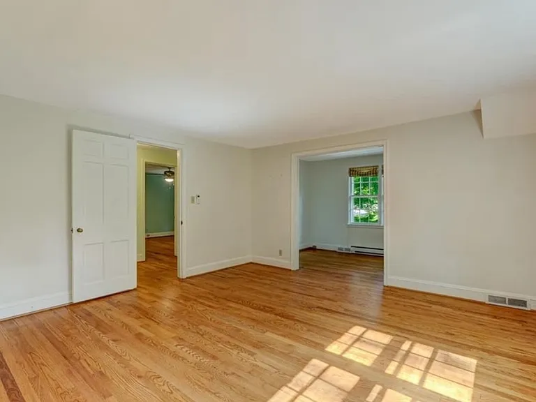 1804 Madison Ave — Photo 15