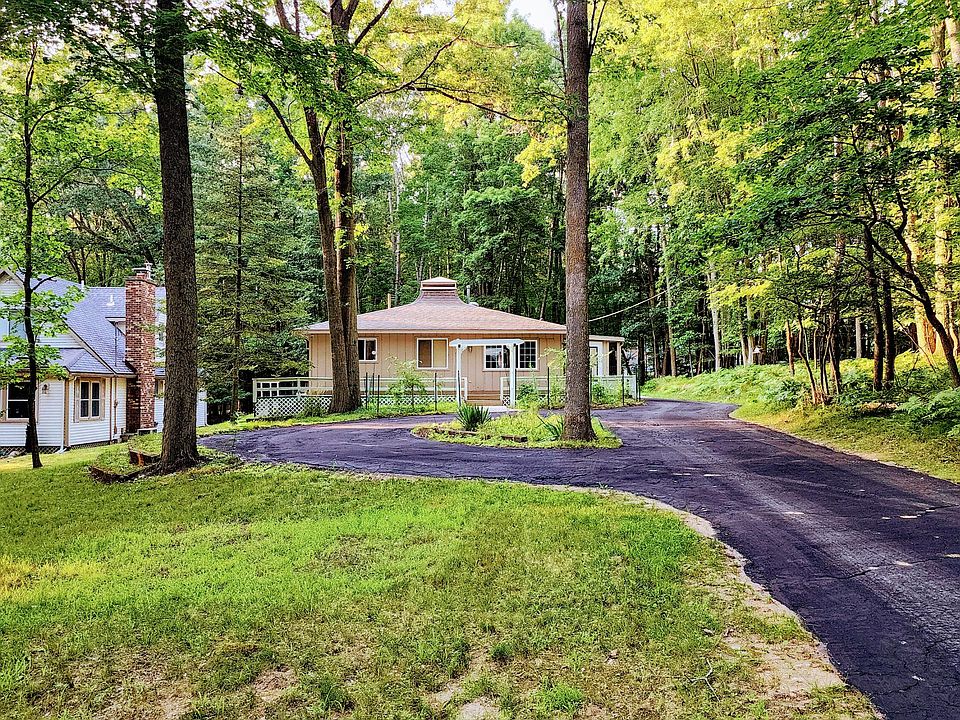 1st image of 9849 Frontenac Dr