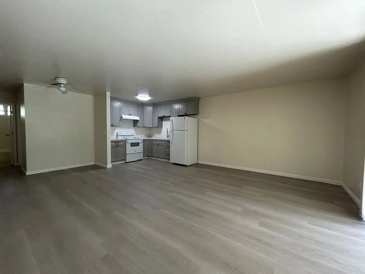Coming Soon-Spacious One Bedroom, Large Living Room Area — Photo 3