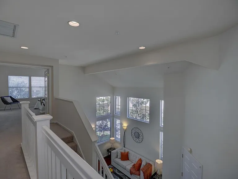 1567 Oak Point Ter — Photo 15