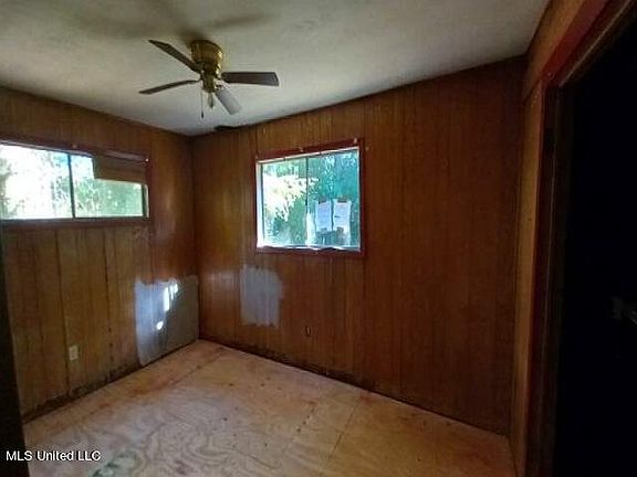 5th image of 8070 Cedar Hill Ln
