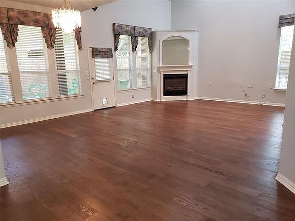 3rd image of 2520 Autumn Shade Ct