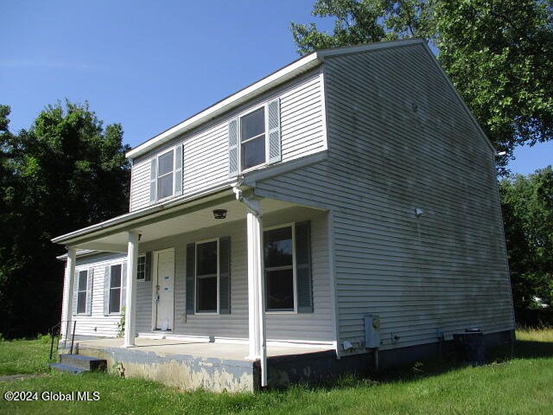 3rd image of 1539 River Road