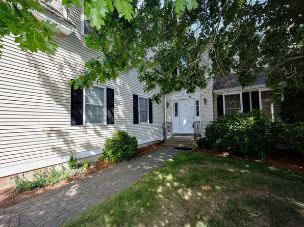 17 Glencliff Way, Nashua, NH 03063
