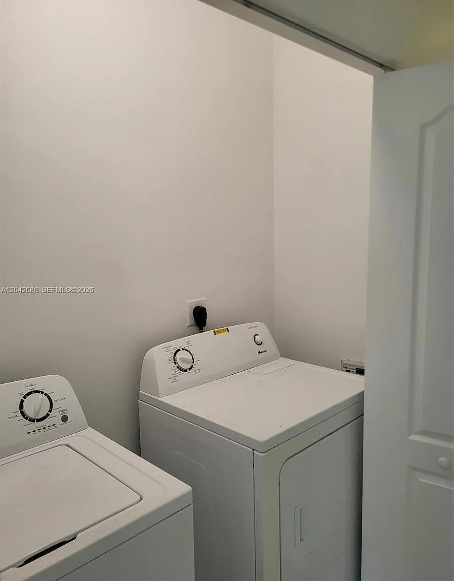 3 bed, 2.0 bath, $3,450 — Photo 1