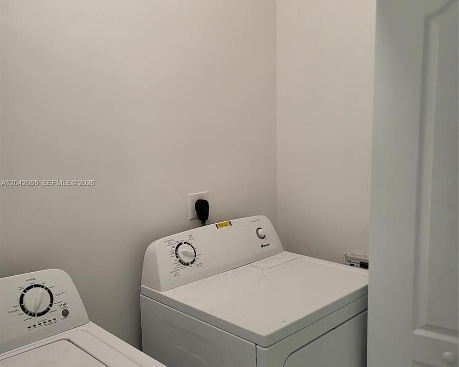 1st image of 1029 SW 11th Ave
