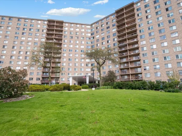 6833 N Kedzie Ave APT 701, Chicago, IL 60645