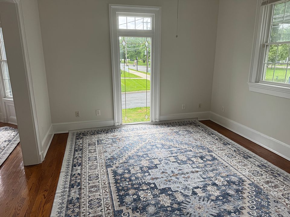 1st image of 158 Broad St #A