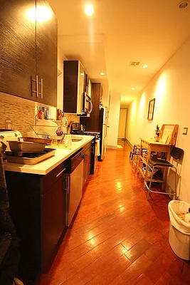 Rented by NAN Enterprise LLC | media 22