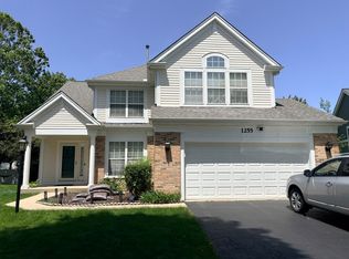 1255 Dunbarton Dr, Aurora, IL 60502