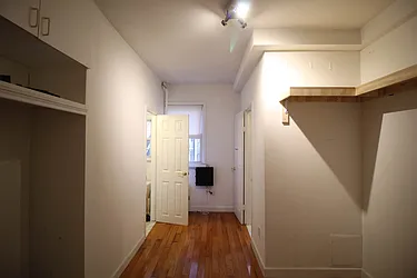 150 Norman Avenue, #2R