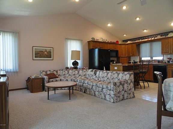 4th image of 286 Northbrook Cir