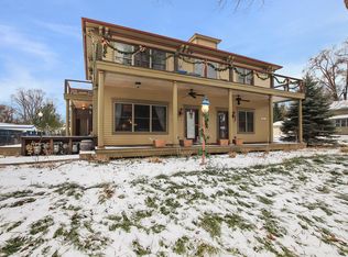 11 Chestnut St, Douglas, MI 49406