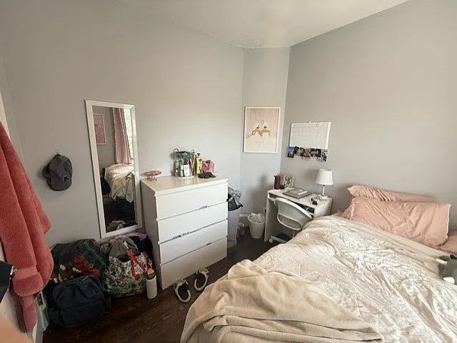 10 Cross St E #3 — Photo 11