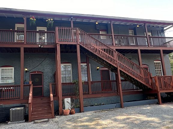 2nd image of 4704 Saint Elmo Ave #D