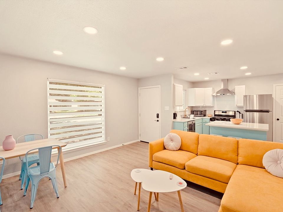 1st image of 1107 Desirable Dr