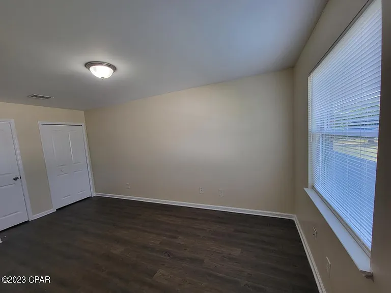 5820 Hickory St #15 — Photo 9