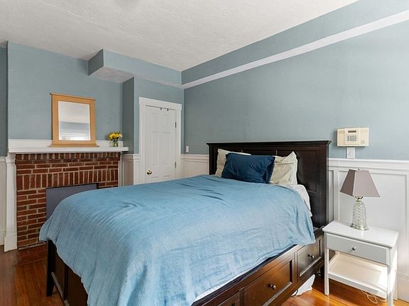 3rd image of 12 Monument Ave #1