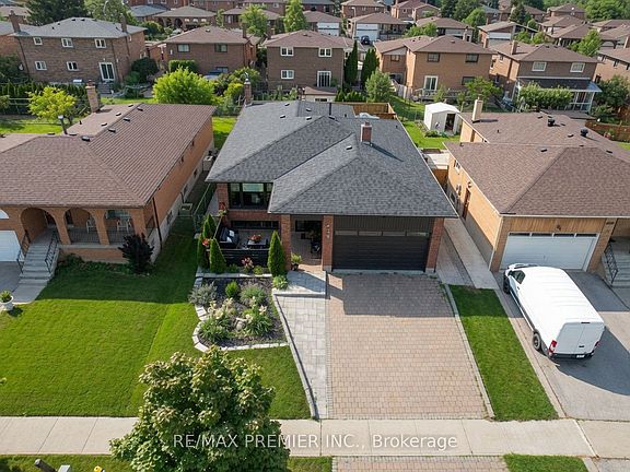 4th image of 438 Woodbridge Ave