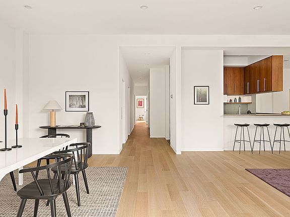 5th image of 17 Bergen St APT 2