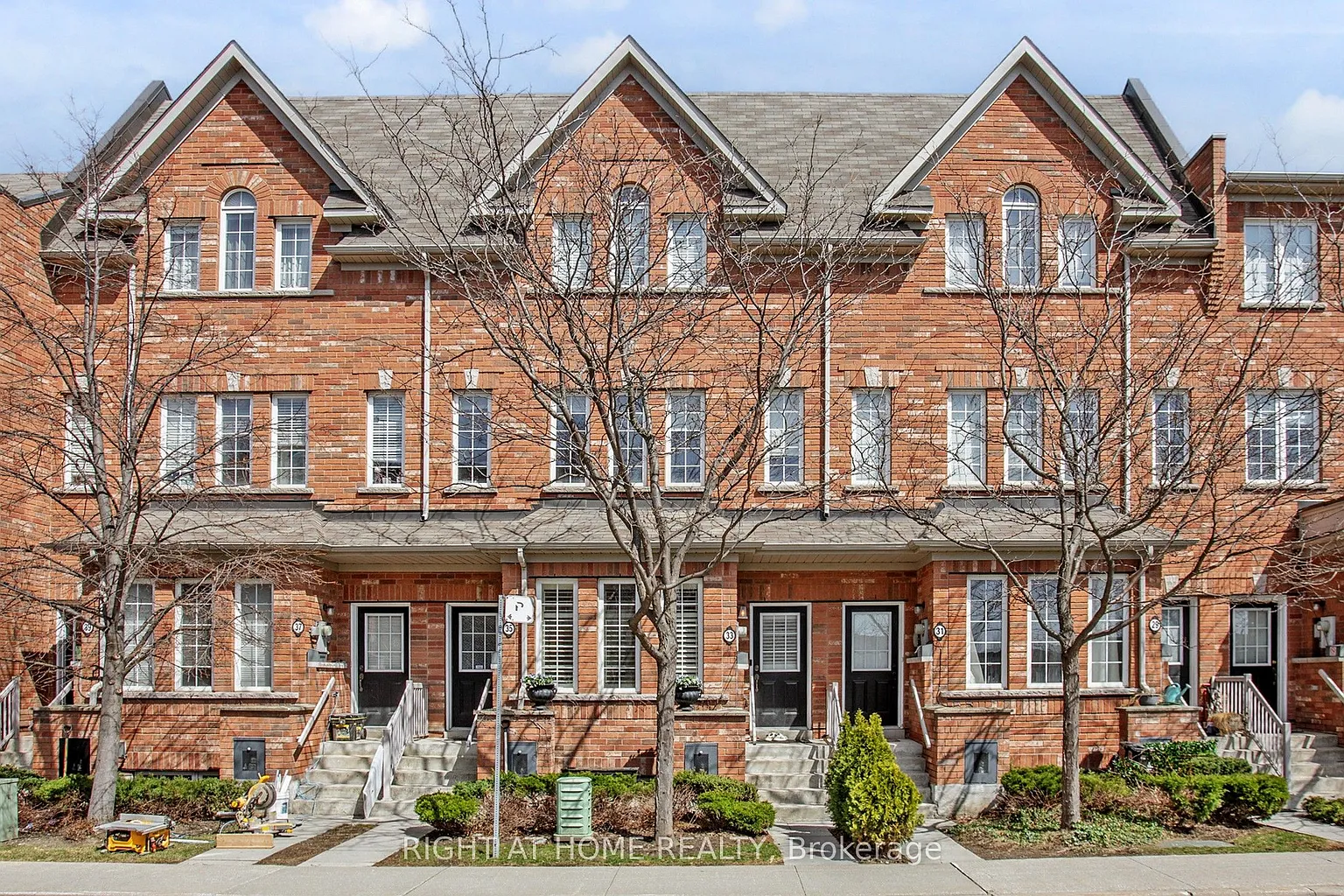 33 Brockville St photo 1