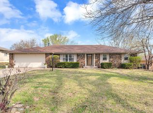2725 W Camino Alto Street, Springfield, MO 65810