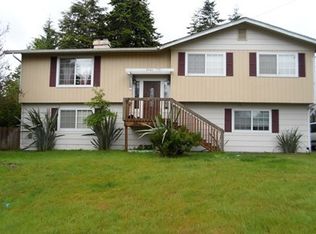 2480 13th St, North Bend, OR 97459