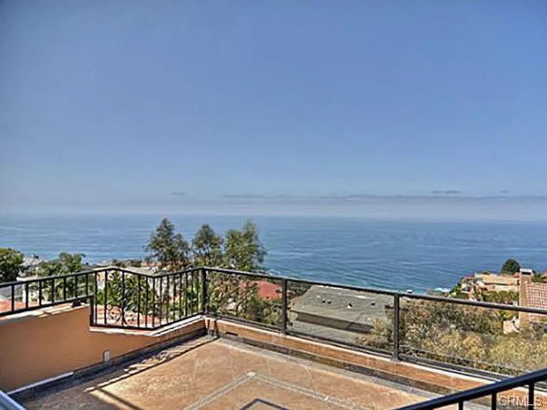 621 Loretta Dr — Photo 18