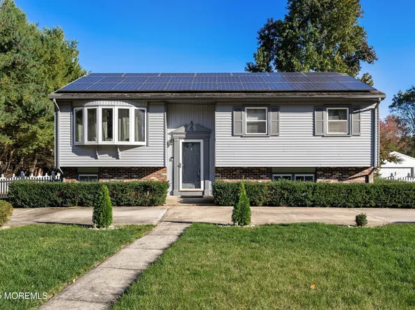 380 E Millstream Road, Cream Ridge, NJ 08514
