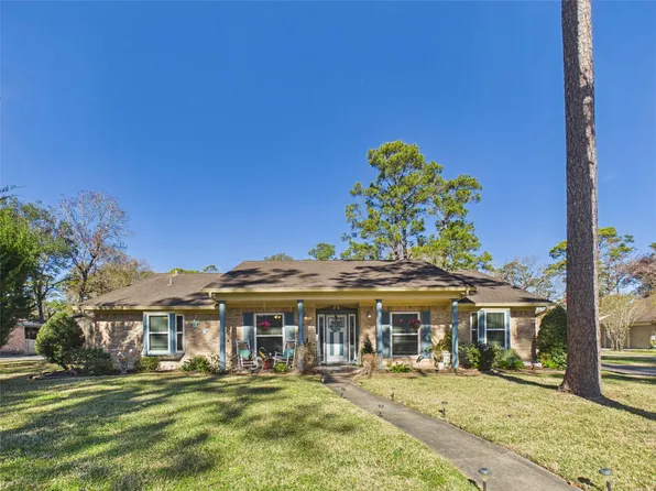 2819 Frostwood Cir, Dickinson, TX 77539