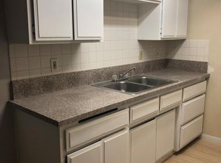 695 Massachusetts Ave APT D, Beaumont, CA 92223