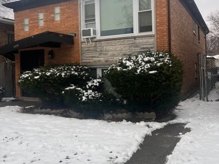 6839 S Michigan Ave — Photo 4
