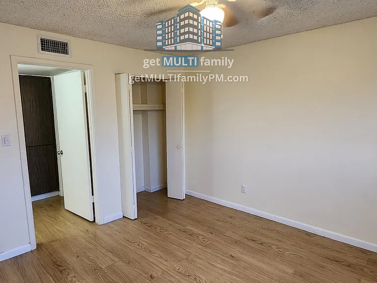 1111 E Butler Dr #D — Photo 5