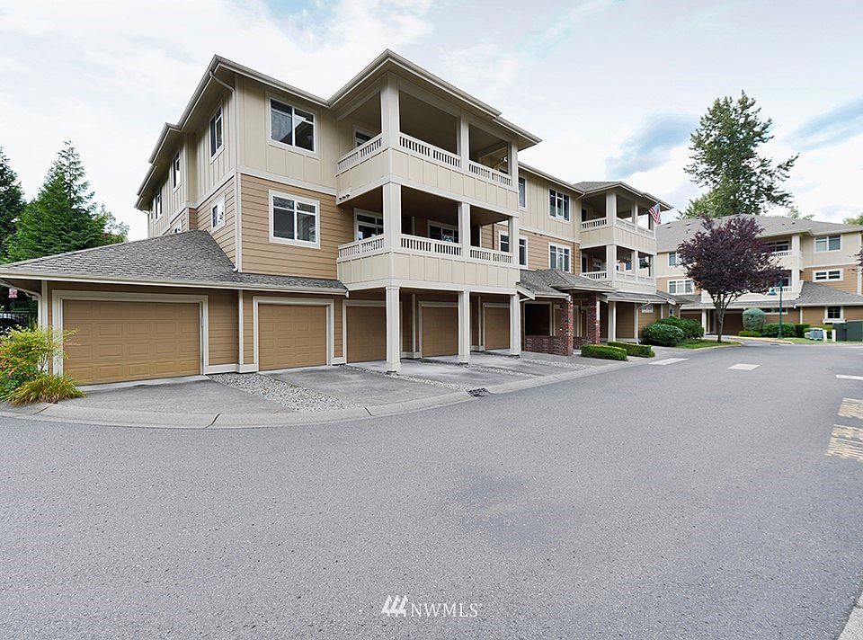1st image of 23908 NE 115th Lane #304-1