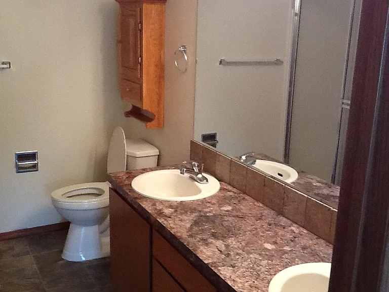 291 NE Maple Ave — Photo 6