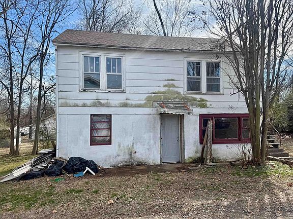 4th image of 1307 W Main St