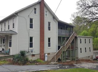 2037 Main St, Lititz, PA 17543