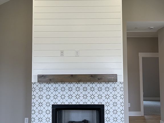 2nd image of 204 Hudson Dr Lot 43