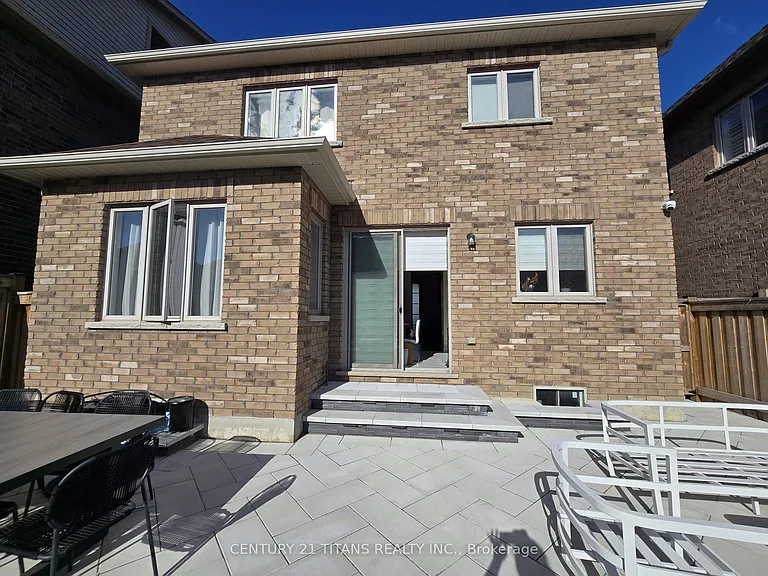 50 Stevenson Cres — Photo 3
