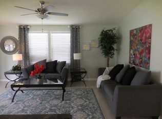 1007 Dustin Dr, Lady Lake, FL 32159