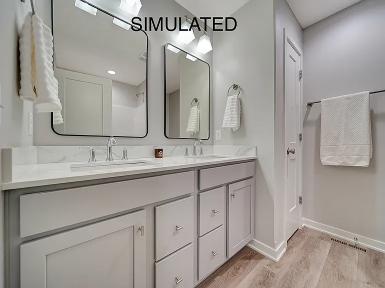 2521 W B St — Photo 26