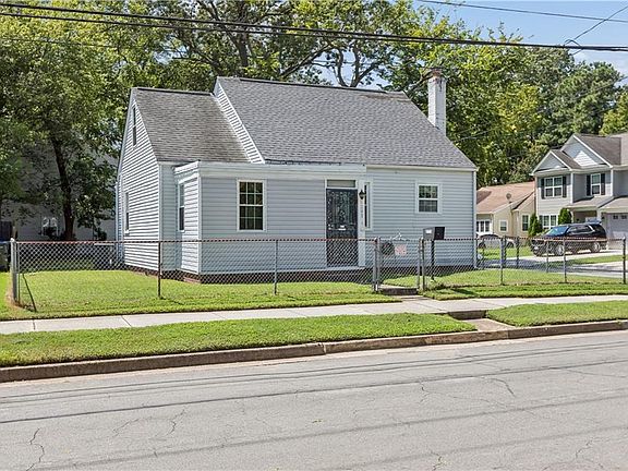2nd image of 2303 Shoop Ave