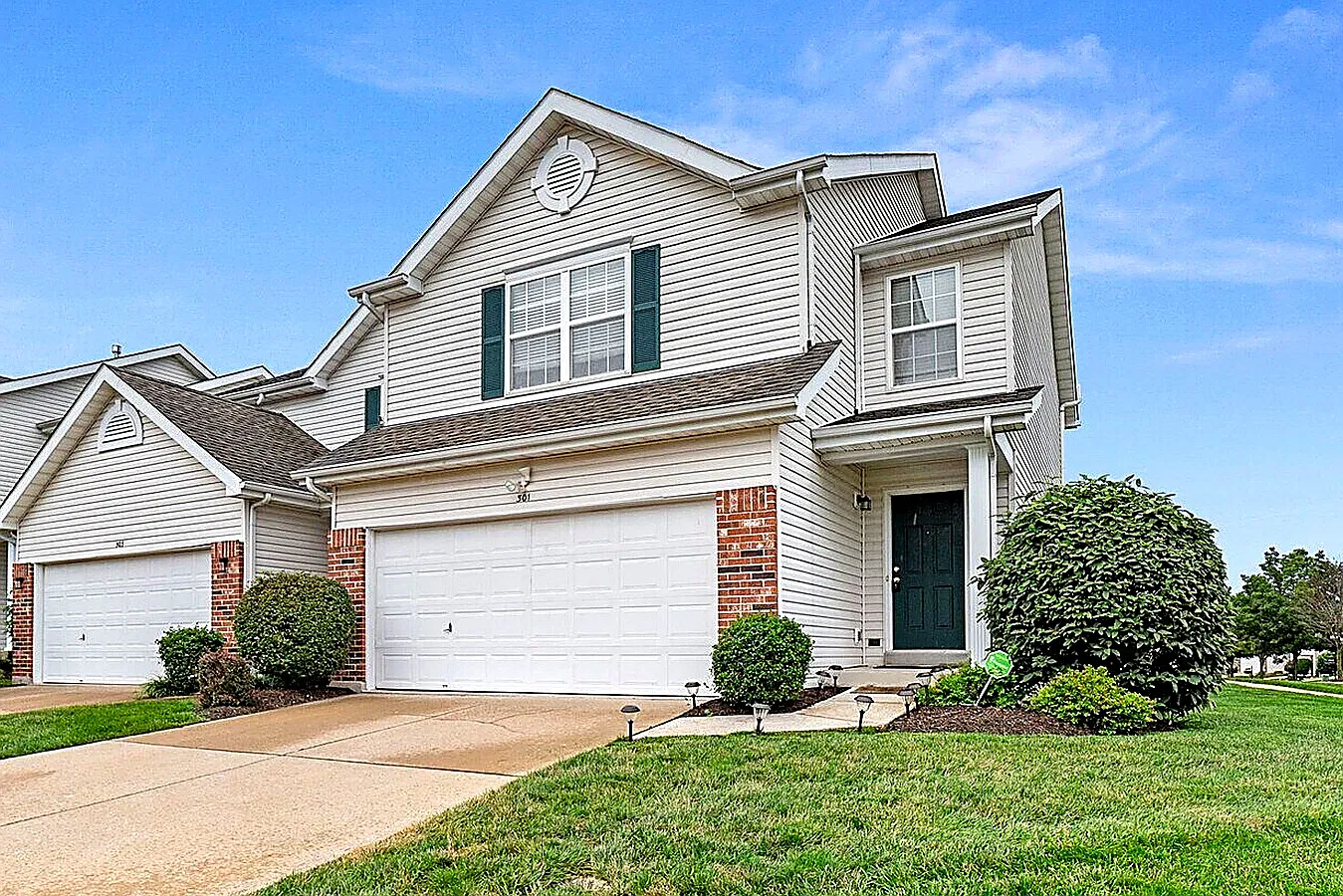 3 bed, 1720 sqft, $2,700 — Photo 1