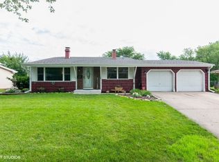 6841 Hemlock St, Hanover Park, IL 60133
