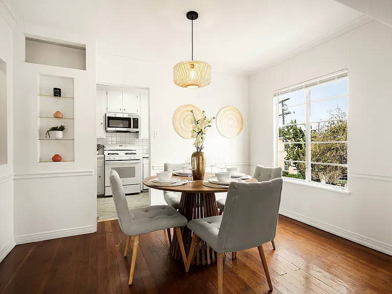 132 S Sweetzer Ave #136-1/2 — Photo 5