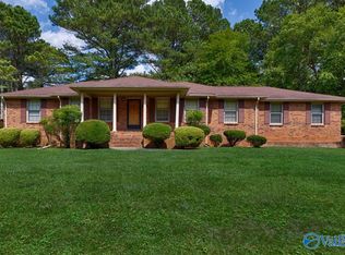 111 Johnson Dr, Huntsville, AL 35810