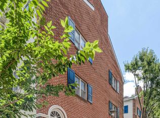910 Latimer St, Philadelphia, PA