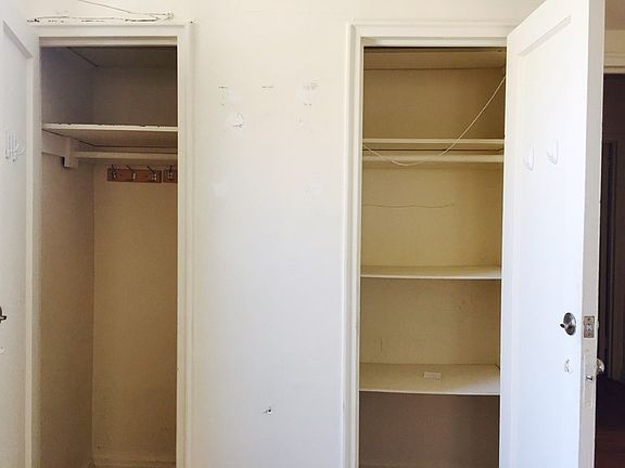 5th image of 4216 80th St APT 5n